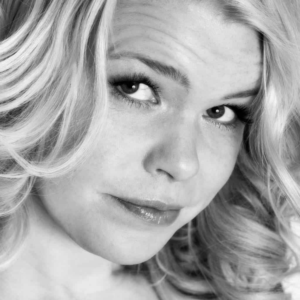 Elin Örebrand